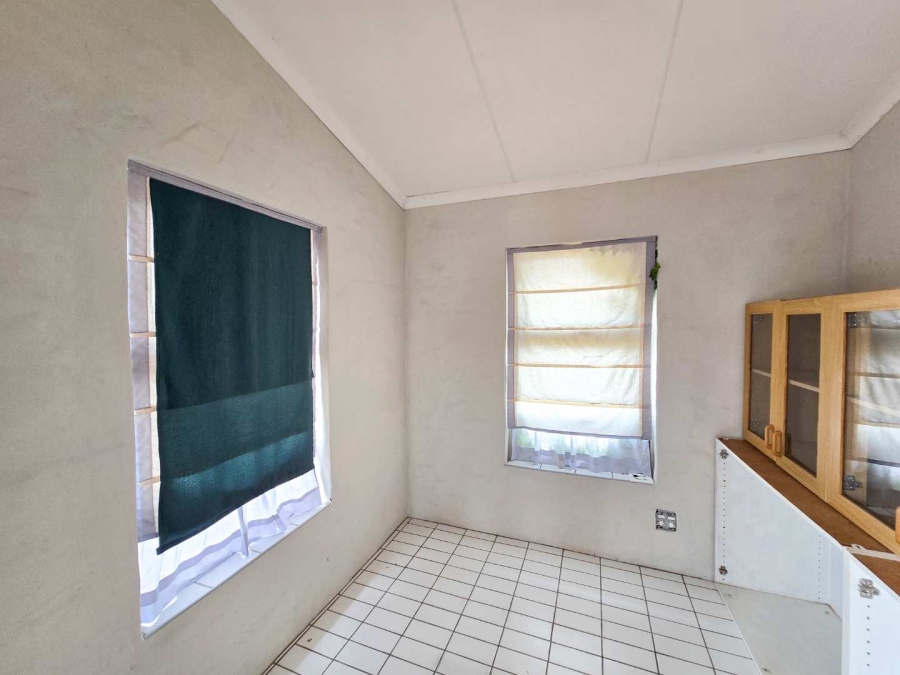 2 Bedroom Property for Sale in Stilbaai Wes Western Cape